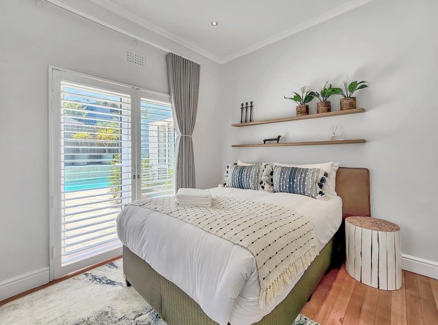 5 Bedroom Property for Sale in Camps Bay Western Cape